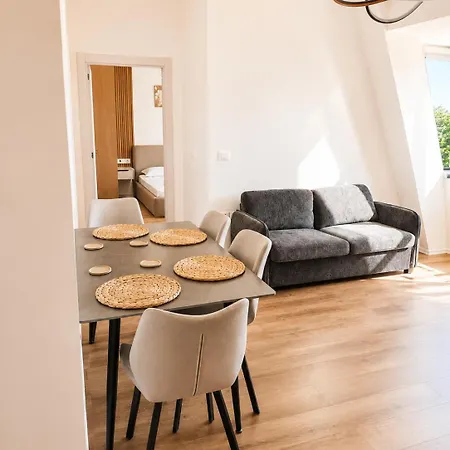 Center Fast Wi-fi 5 Min To Skanderbeg Square Apartman