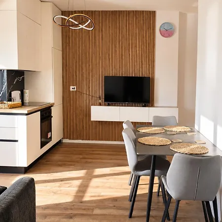 Апартаменты Center Fast Wi-fi 5 Min To Skanderbeg Square *